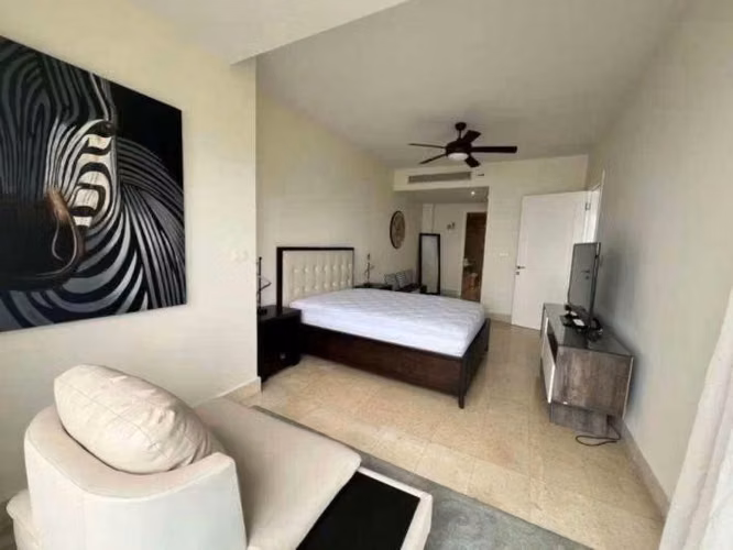 Venta Apartamento con Vista Al Mar en Av Balboa PH Yoo