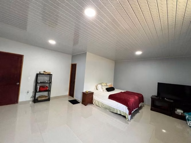 Venta de Casa con Amplio Terreno en Gorgona