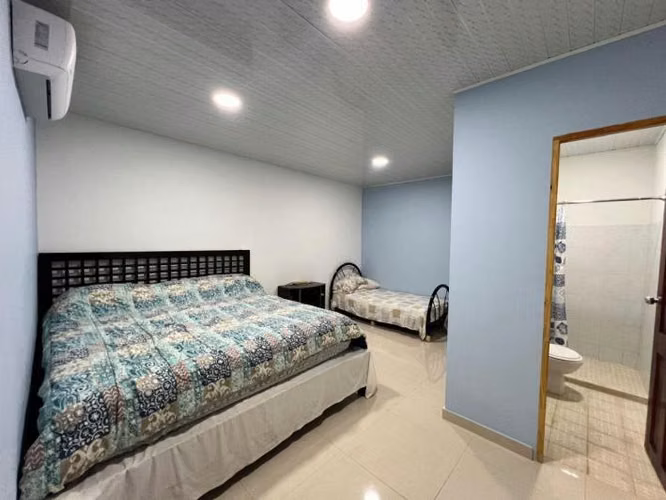 Venta de Casa con Amplio Terreno en Gorgona