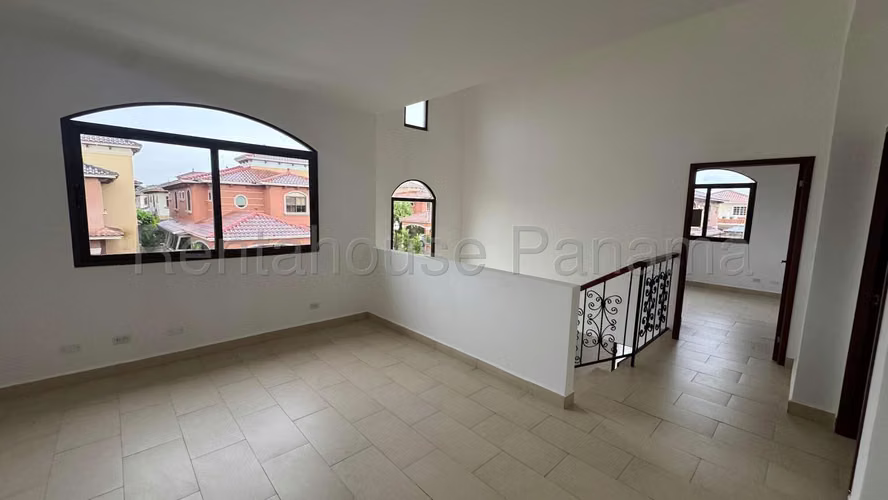Venta de Casa en Costa Sur el Doral 26-6911 ANL
