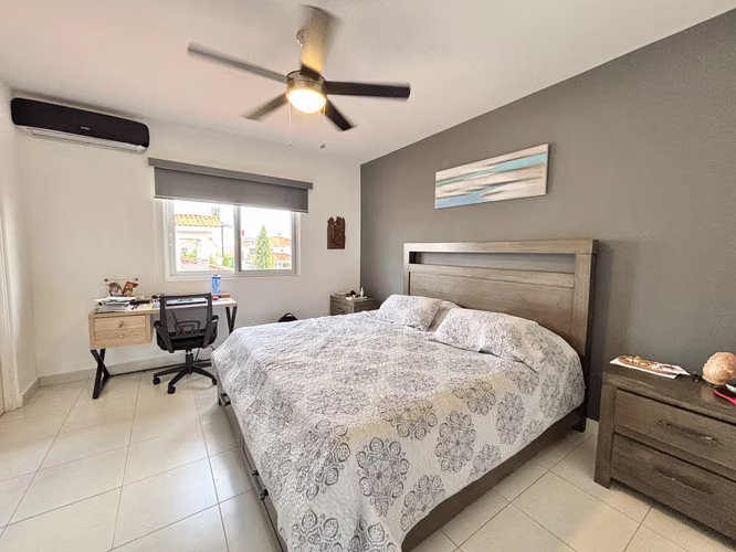 Venta de Casa en Quintas de Versalles