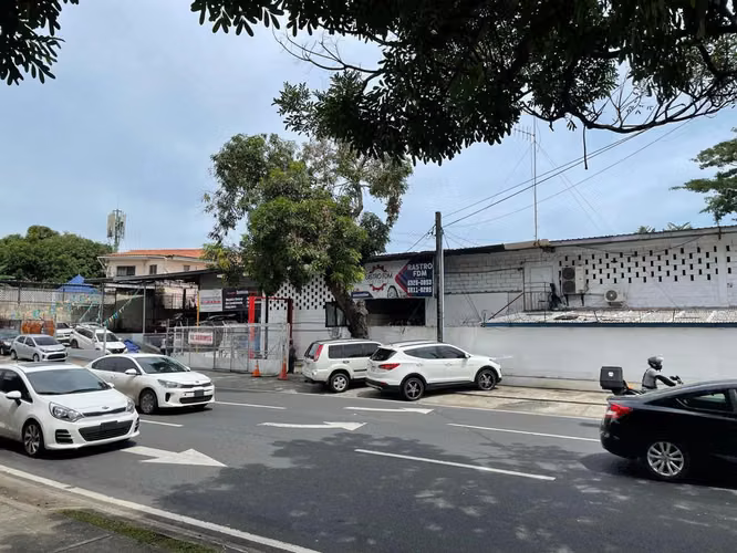 Casa para uso como Galera en venta – Ubicación estratégica y alto potencial - Parque Lefevre - Imagen 13