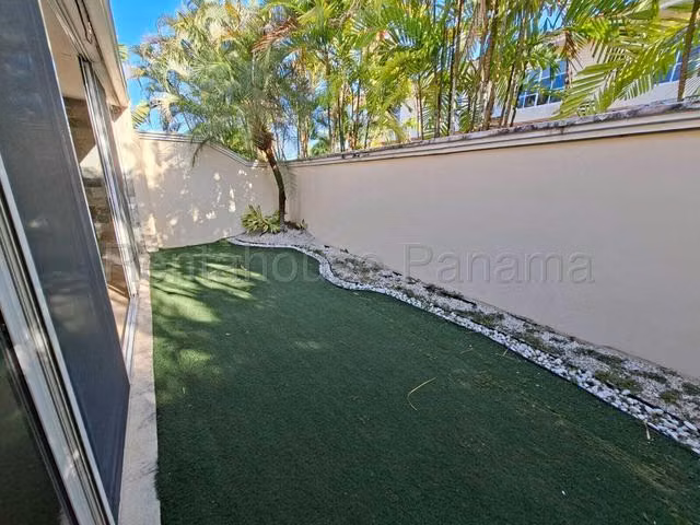 LGU-Venta de casa adosada (modelo ALBERIC) en Costa Sur, Villa Valencia.