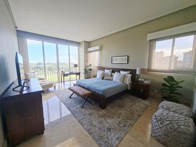 THE RESERVE 470m2 $1,525,000 4 recs + CBE