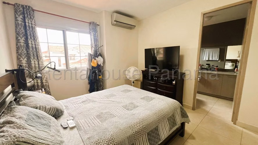 Se Vende Casa en Versalles YDU