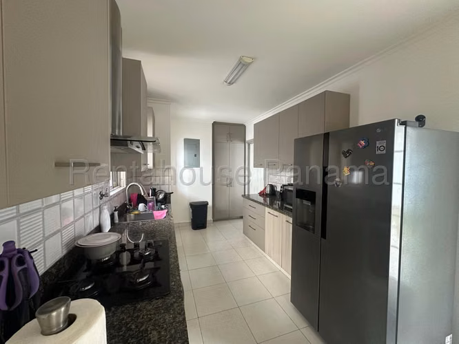 Se Vende Casa en Versalles YDU