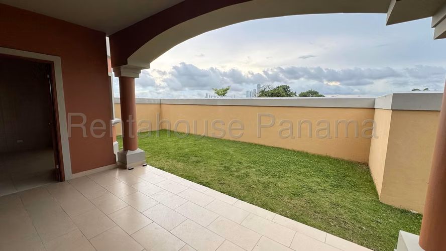 Se Vende Casa en Costa Sur YDU