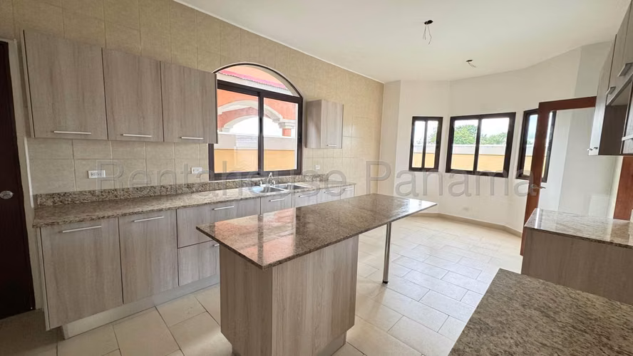 Se Vende Casa en Costa Sur YDU