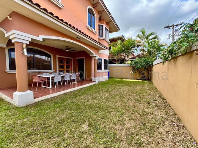 Se Vende Casa en Costa Sur YDU