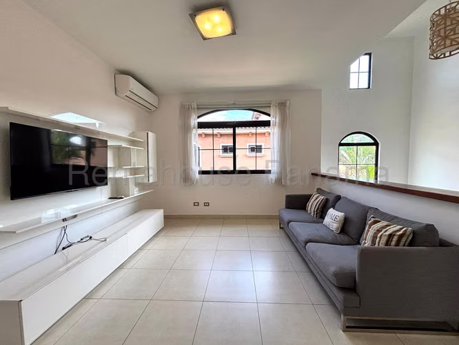 Se Vende Casa en Costa Sur YDU