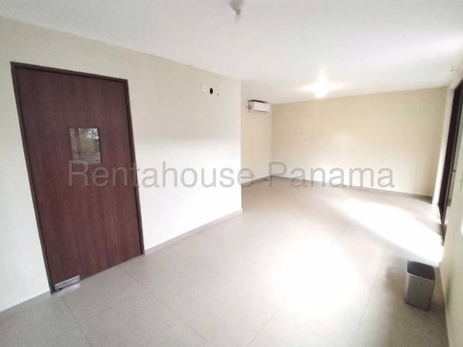 Casa en Venta en Brisas Del Golf  JG