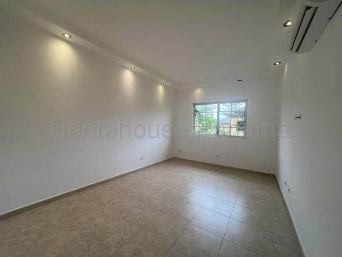 Casa En Venta En Costa del Este SYH