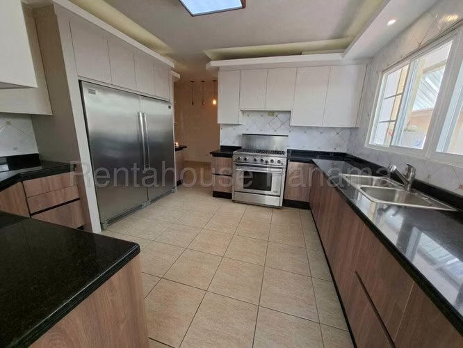 Casa En Venta En Costa del Este SYH
