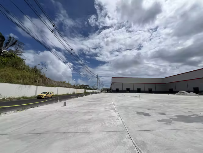 Locales comerciales en Altos de los Lagos, Colón