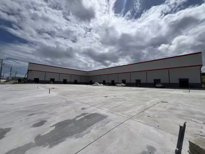 Locales comerciales en Altos de los Lagos, Colón