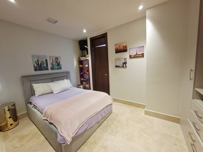 LA VISTA penthouse duplex 700m2 $2,200,000