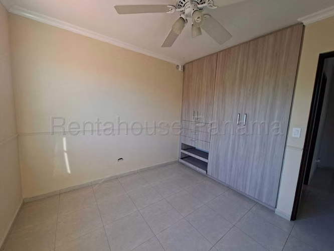 Se Vende Casa en Costa Sur MDV26-7410