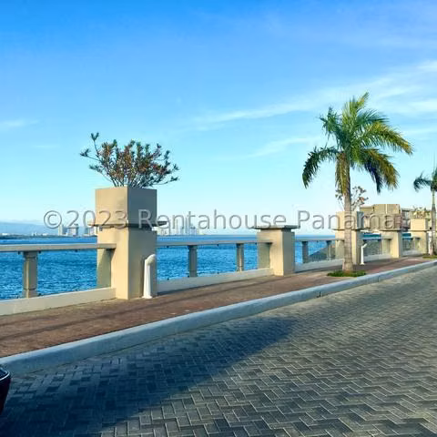 Alquiler de apartamento en Ocean Reef EH