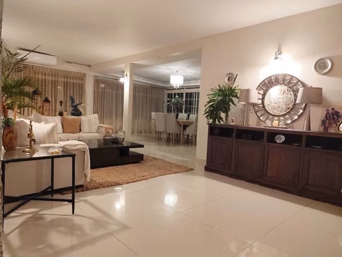 BONITA CASA EN VENTA - LAS CUMBRES - OPORTUNIDAD!!! - Imagen 4