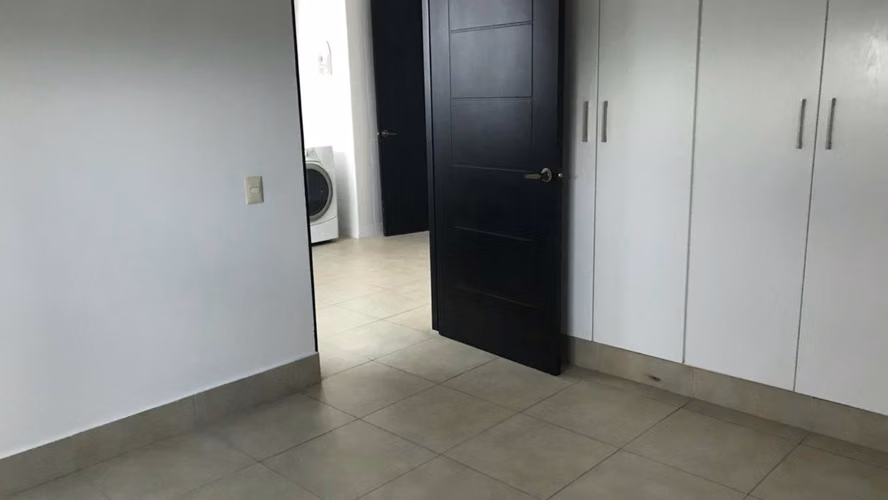 Vive en las Alturas del Prestigio – Apartamento en Ten Tower