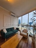Alquiler de Apartamento con 97m2 en Obarrio PH Devono 26-7449SR