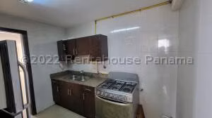 Venta de Apartamento con 128m2 en Obarrio PH Miyaki 26-3707SR