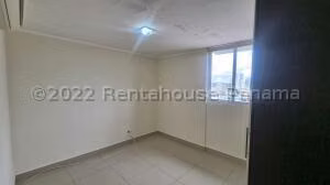 Venta de Apartamento con 128m2 en Obarrio PH Miyaki 26-3707SR