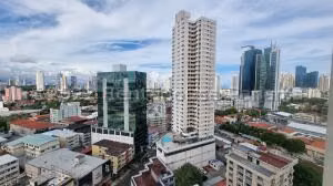 Venta de Apartamento con 128m2 en Obarrio PH Miyaki 26-3707SR