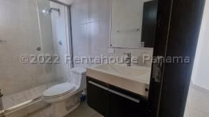 Venta de Apartamento con 128m2 en Obarrio PH Miyaki 26-3707SR