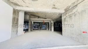 Venta de Local Comercial con 31m2 en Avenida Balboa PH The Sands 25-4611SR