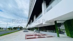 Venta de Local Comercial con 31m2 en Avenida Balboa PH The Sands 25-4611SR