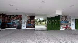 Venta de Local Comercial con 31m2 en Avenida Balboa PH The Sands 25-4611SR