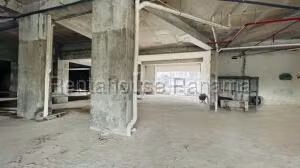 Venta de Local Comercial con 31m2 en Avenida Balboa PH The Sands 25-4611SR