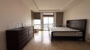 Venta de Apartamento con 295m2 en Punta Pacifica PH Pacific Point 26-5354SR