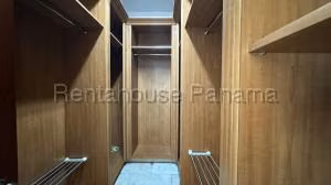 Venta de Apartamento con 295m2 en Punta Pacifica PH Pacific Point 26-5354SR
