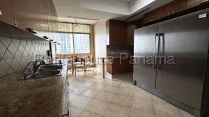 Venta de Apartamento con 295m2 en Punta Pacifica PH Pacific Point 26-5354SR
