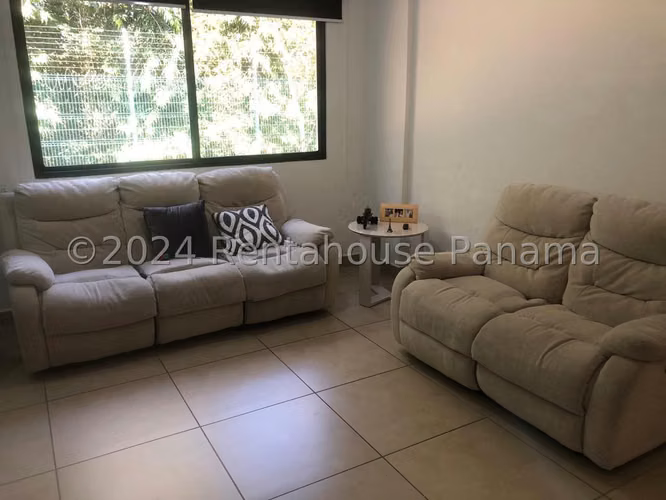 Venta de Casa en Brisas del Golf CO 26-2183