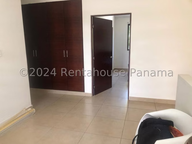 Venta de Casa en Brisas del Golf CO 26-2183