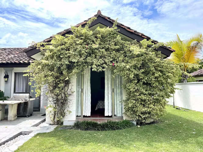 BUENAVENTURA- CASA EN LOS PORTALES- VENTA