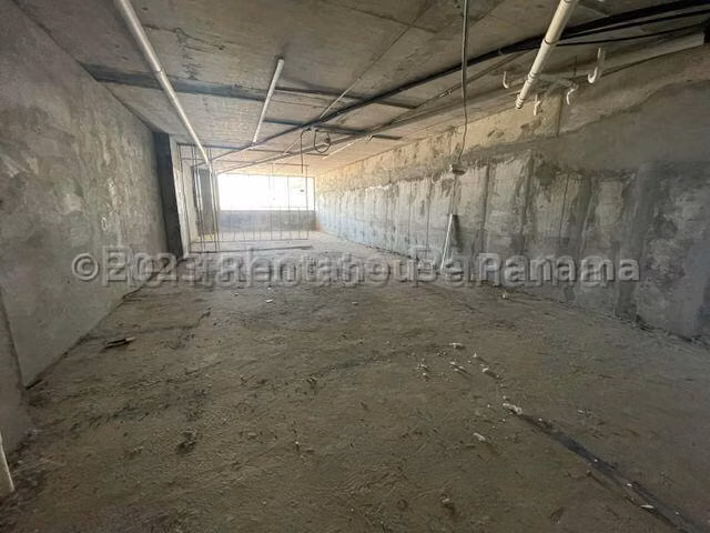 VENTA DE OFICINA EN AVENIDA BALBOA MCD25-8283