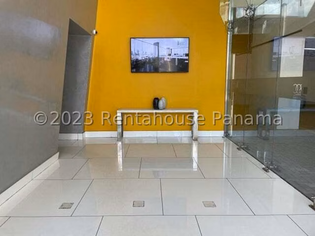 VENTA DE OFICINA EN AVENIDA BALBOA MCD25-8283
