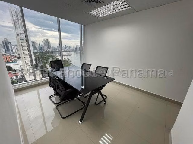 VENTA DE OFICINA EN AVENIDA BALBOA MCD25-6096