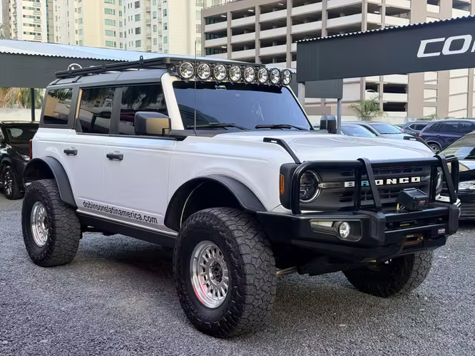 FORD BRONCO