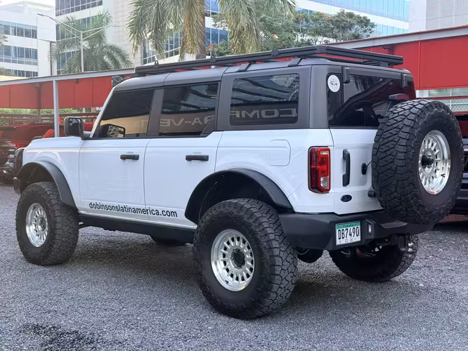 FORD BRONCO