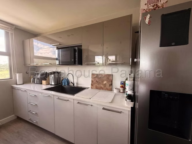 alquilo apartamento amoblado en panama pacifico madeira OF 26-7405