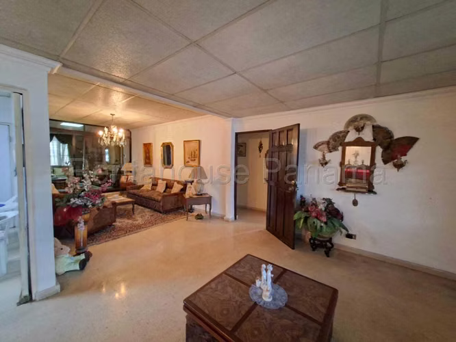 Vendo Casa de 307 m² en San Francisco 26-6578GG