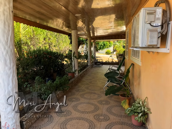 VENTA DE 3 CASAS EN CORONADO – GRAN TERRENO CERCA DE LA PLAYA