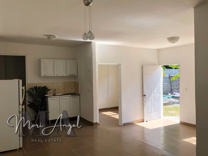 VENTA DE 3 CASAS EN CORONADO – GRAN TERRENO CERCA DE LA PLAYA
