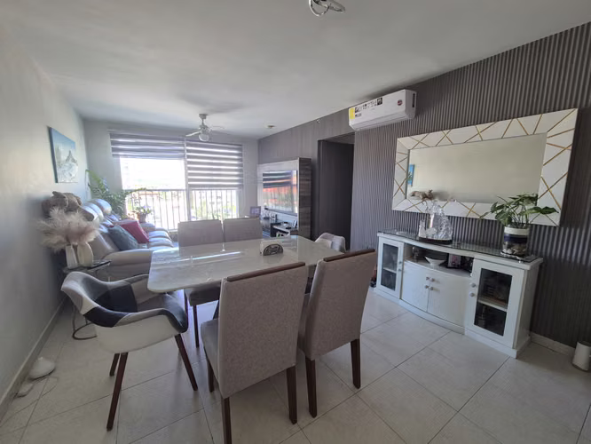 SE VENDE APARTAMENTO REMODELADO EN TORRES DE VERSALLES II COSTA SUR