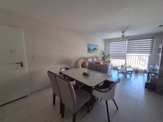 SE VENDE APARTAMENTO REMODELADO EN TORRES DE VERSALLES II COSTA SUR